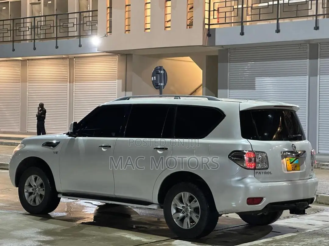 Nissan Patrol 2014 White