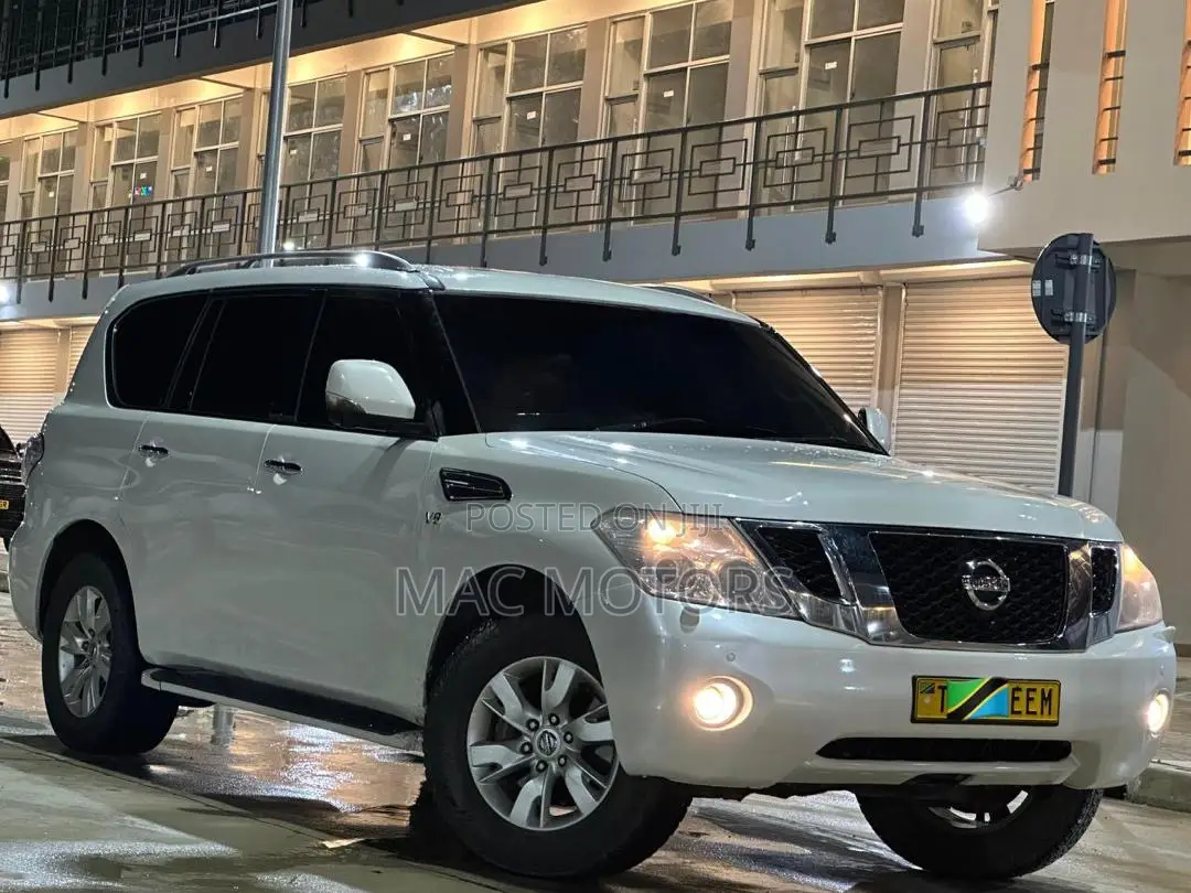 Nissan Patrol 2014 White