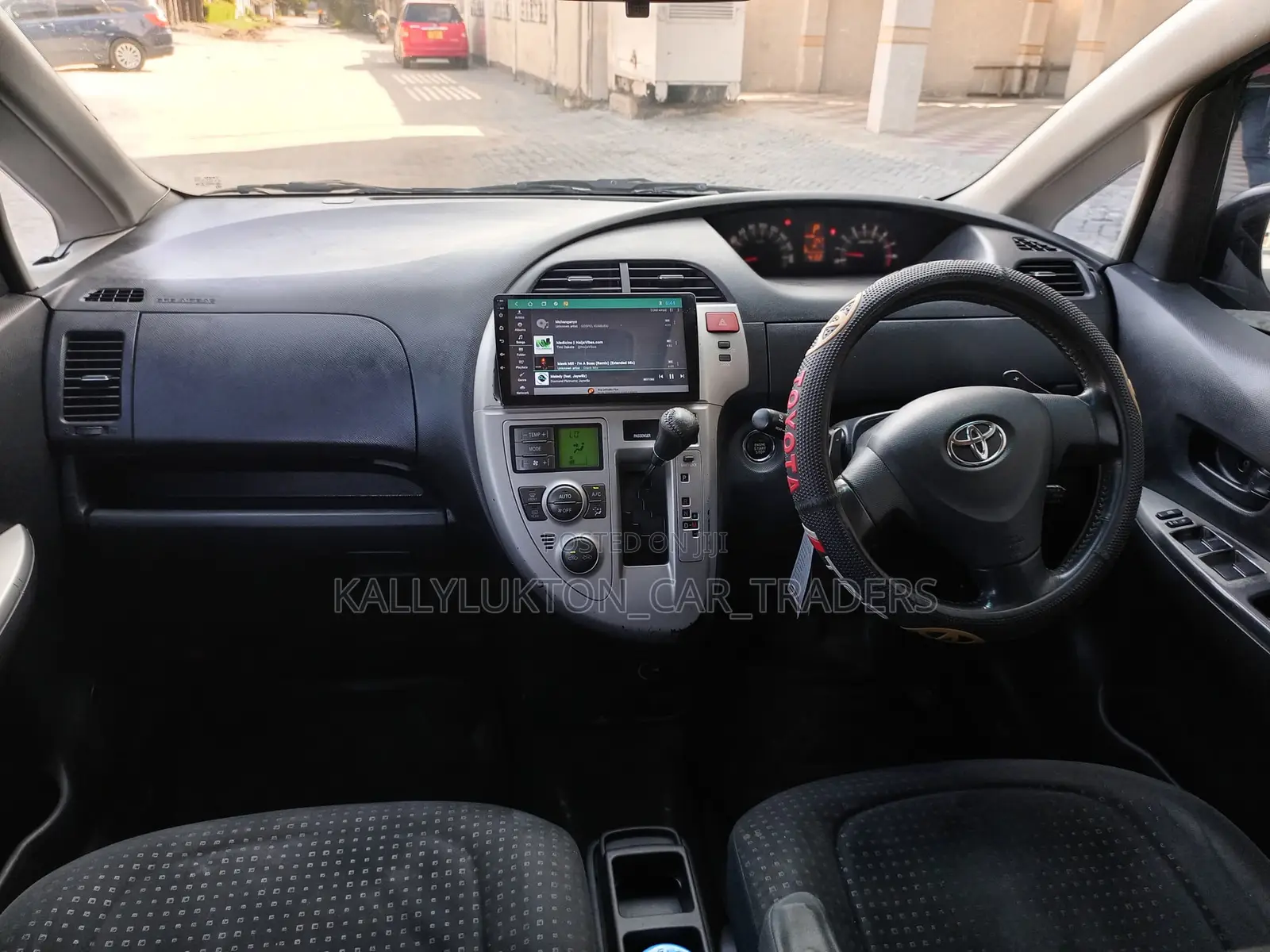 Toyota Ractis 2006 Black