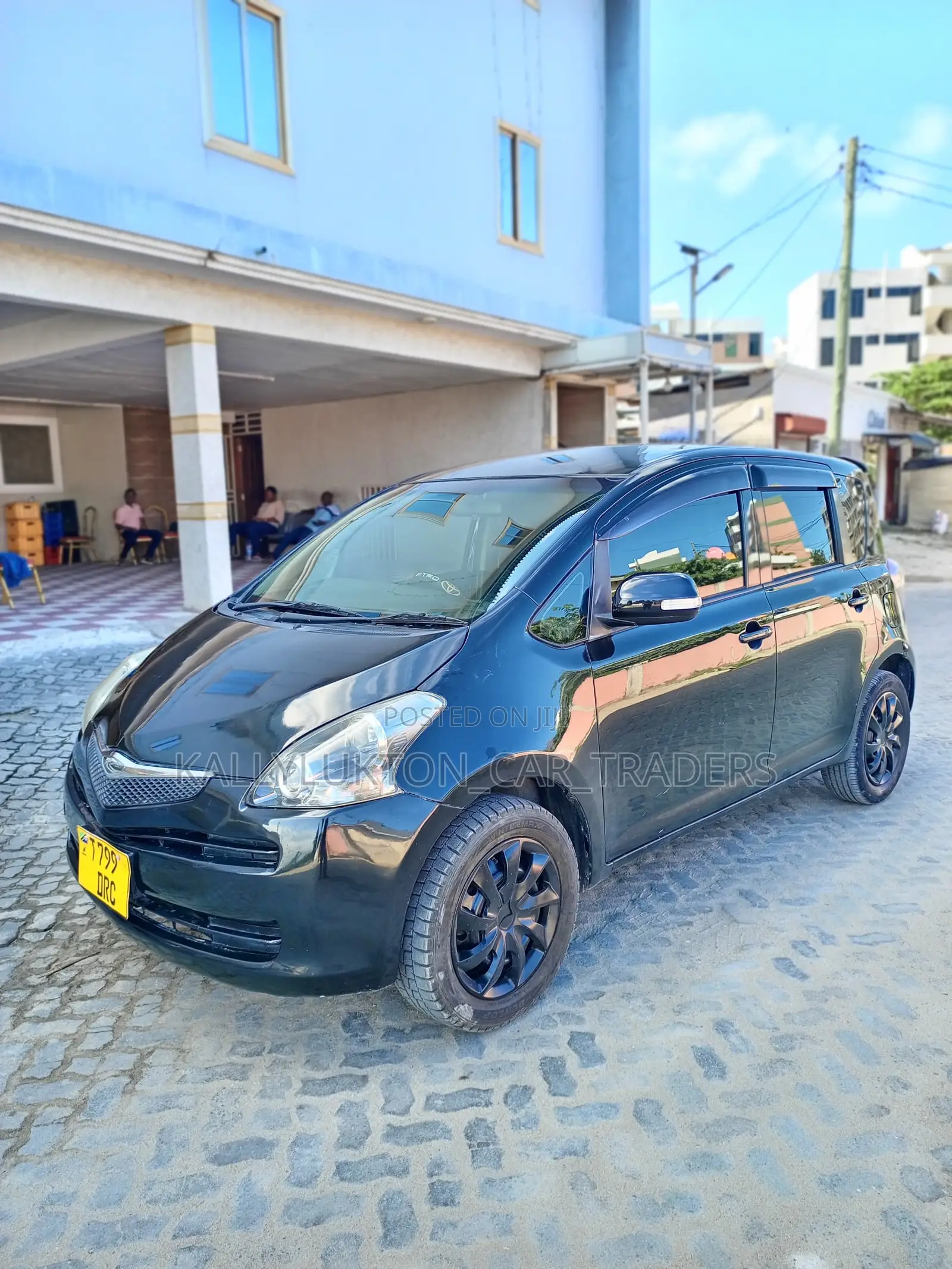 Toyota Ractis 2006 Black