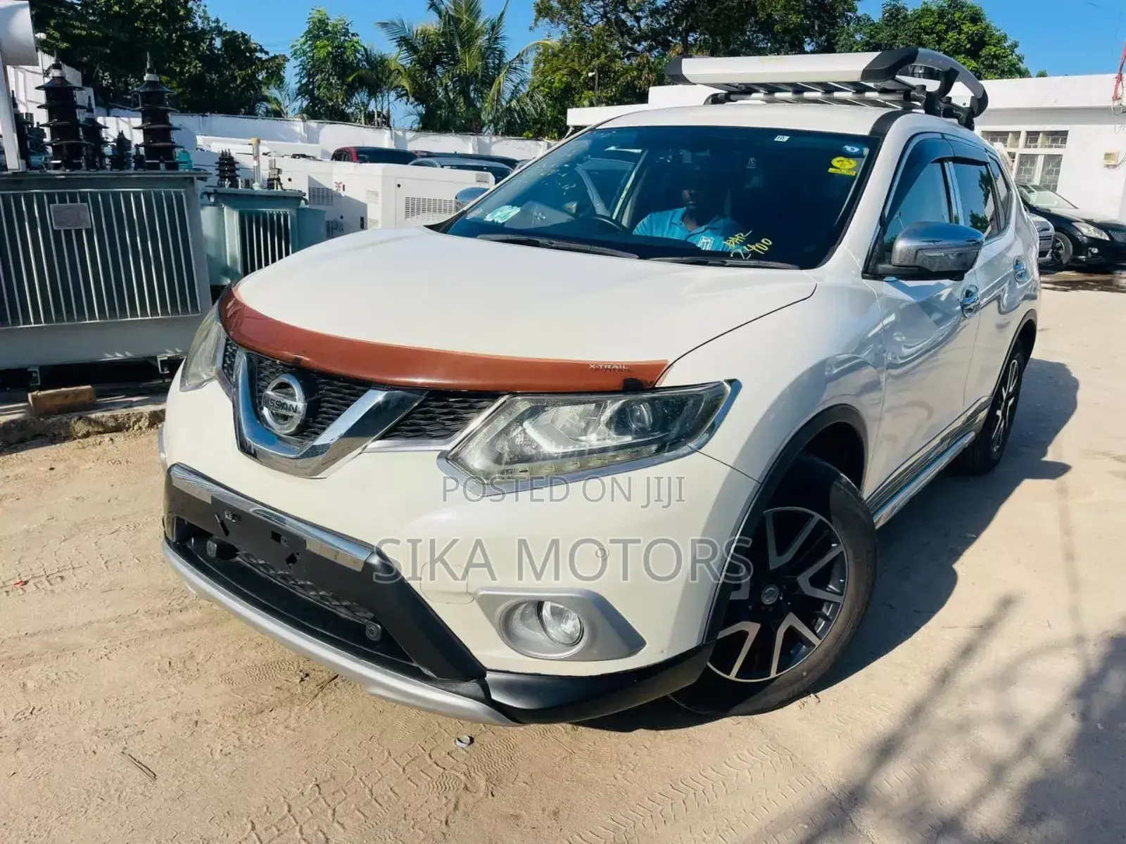 Nissan X-Trail 2.0 Petrol FWD 2015 White