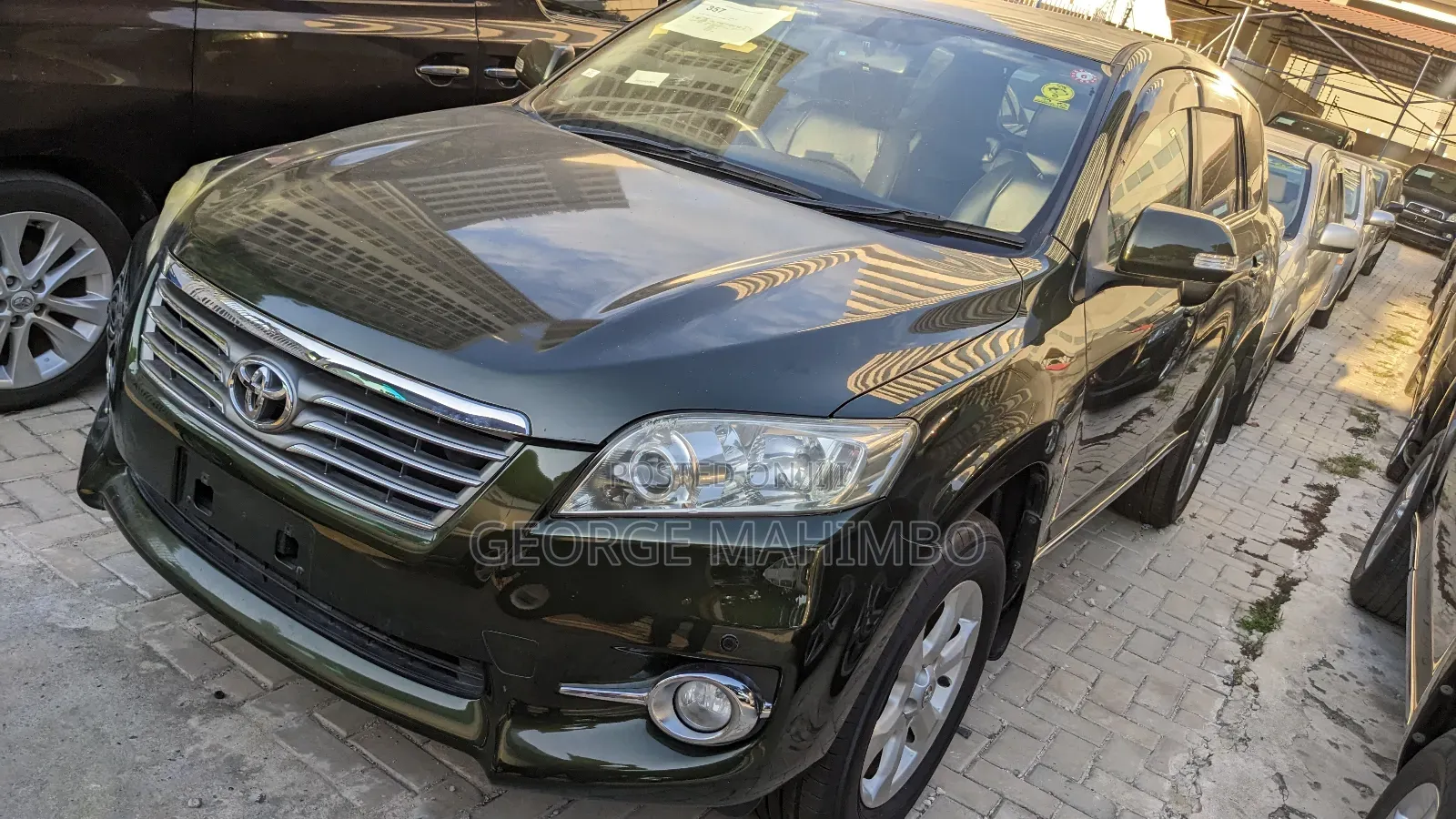 Toyota Vanguard 2010 Green