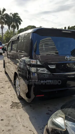 Toyota Vellfire 2009 Purple