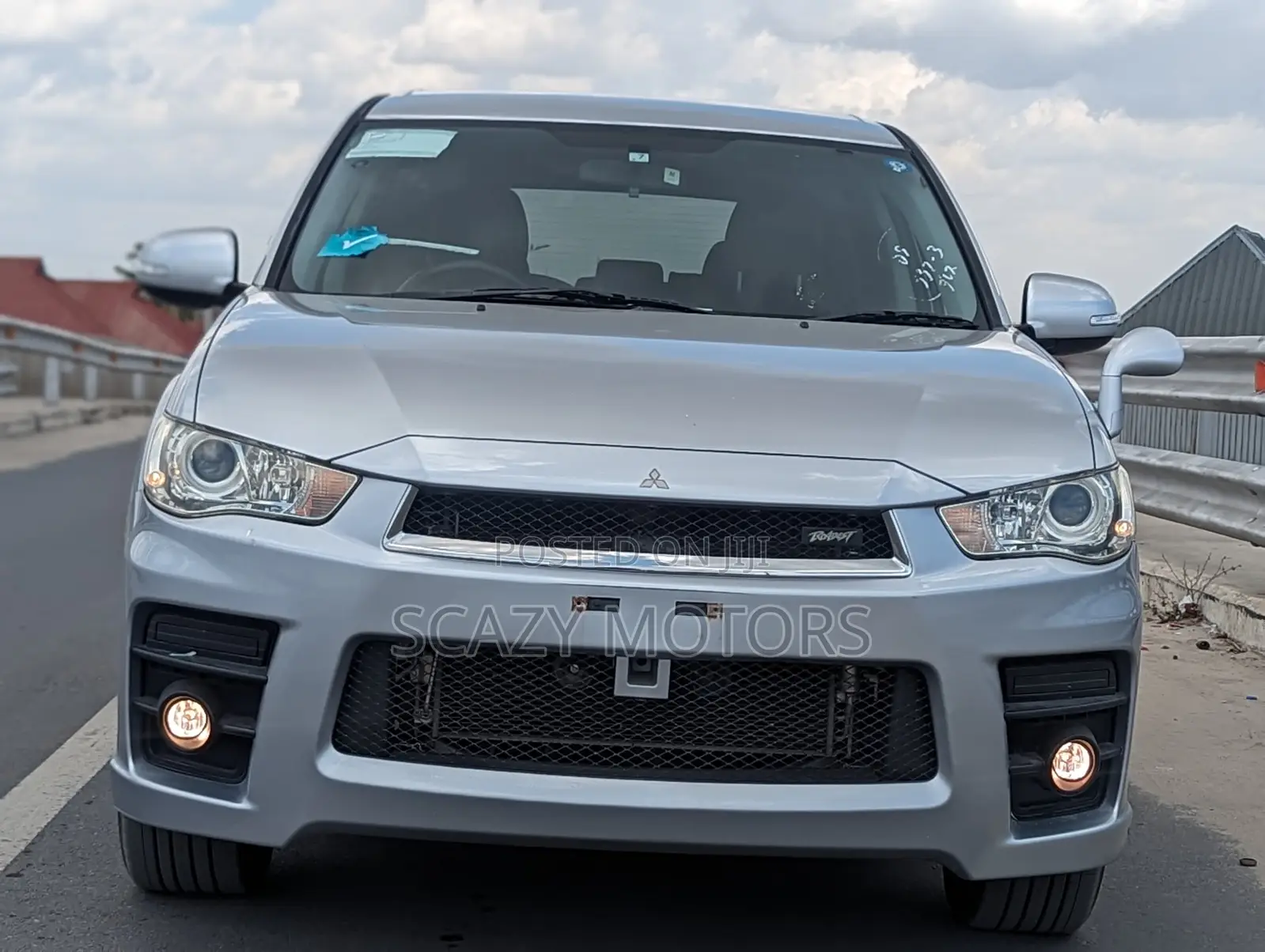 Mitsubishi Outlander 2011 Silver