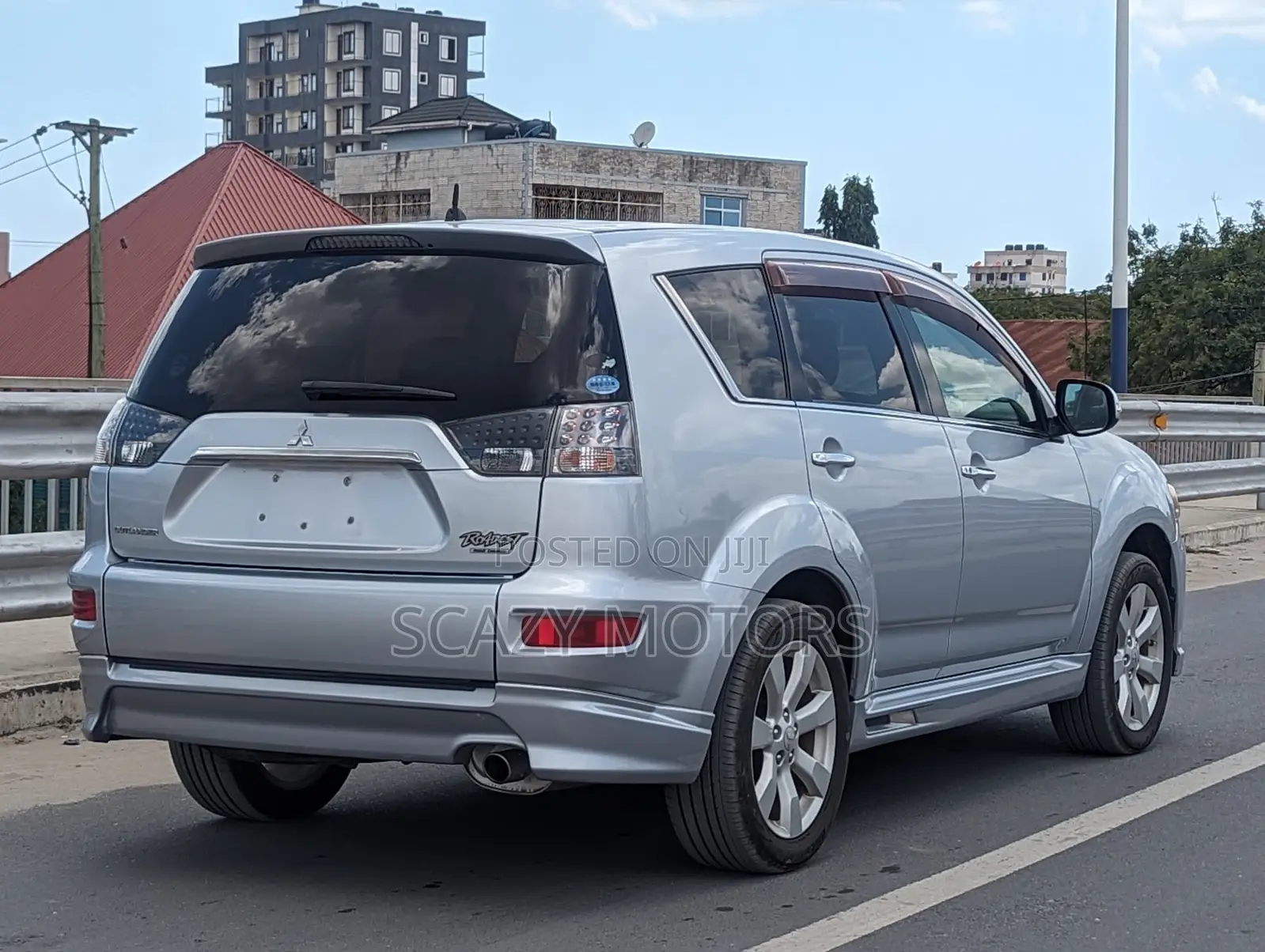 Mitsubishi Outlander 2011 Silver