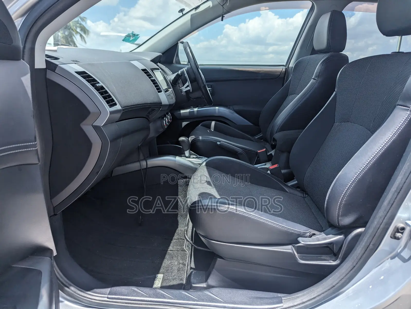 Mitsubishi Outlander 2011 Silver