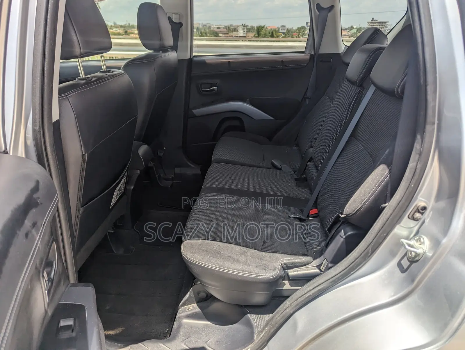 Mitsubishi Outlander 2011 Black