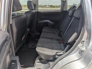Mitsubishi Outlander 2011 Black