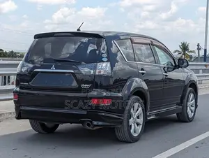 Mitsubishi Outlander 2011 Black