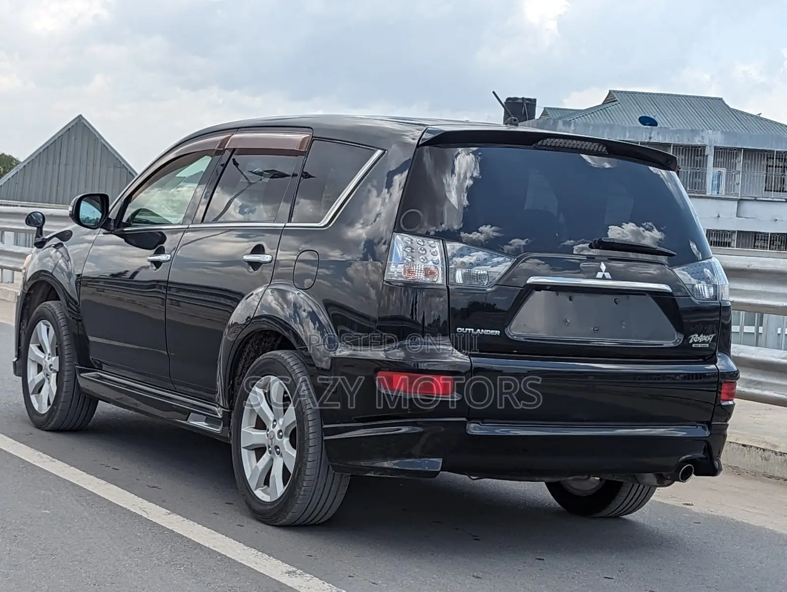Mitsubishi Outlander 2011 Black