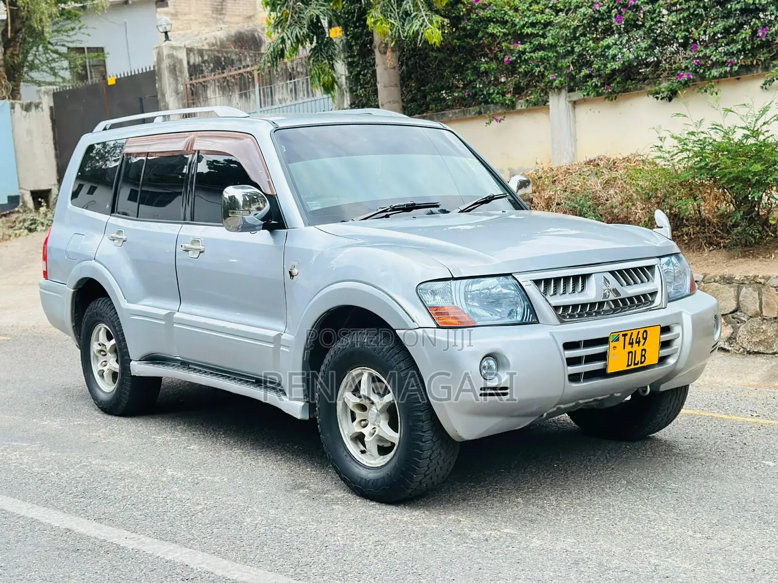 Mitsubishi Pajero 2005 Silver
