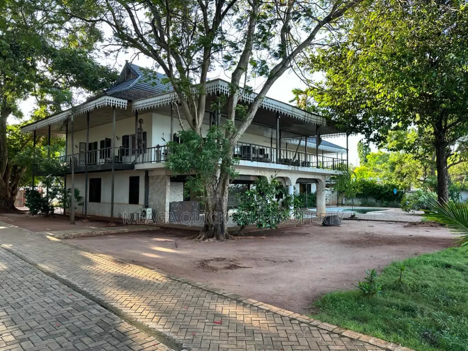 8bdrm House in Mbezi Beach for sale