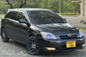 Toyota Corolla RunX 2004 Black