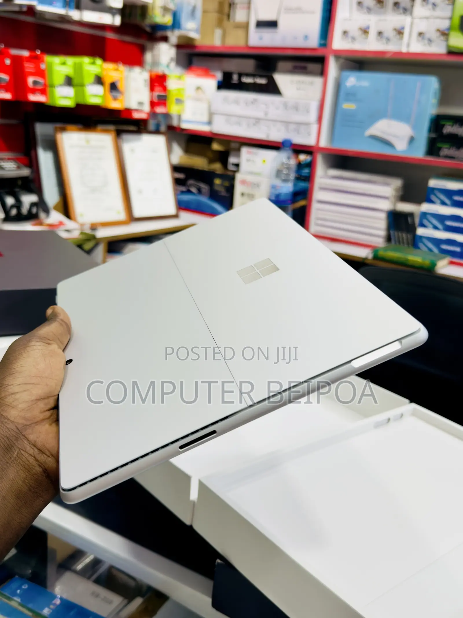 New Microsoft Surface Pro 11th Edition, a Copilot+ PC 16GB SSD 512GB
