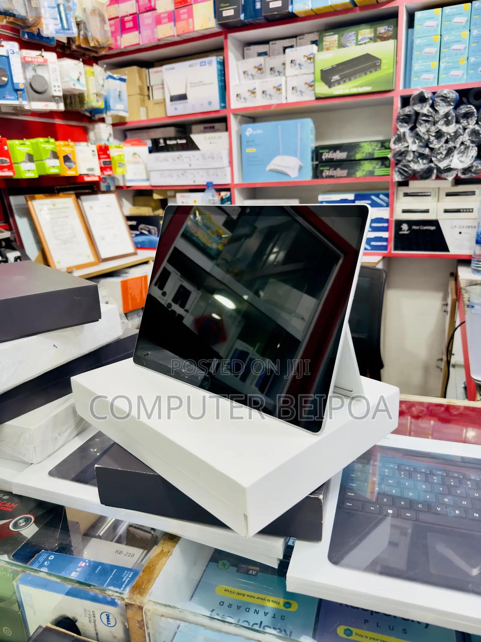 New Microsoft Surface Pro 11th Edition, a Copilot+ PC 16GB SSD 512GB