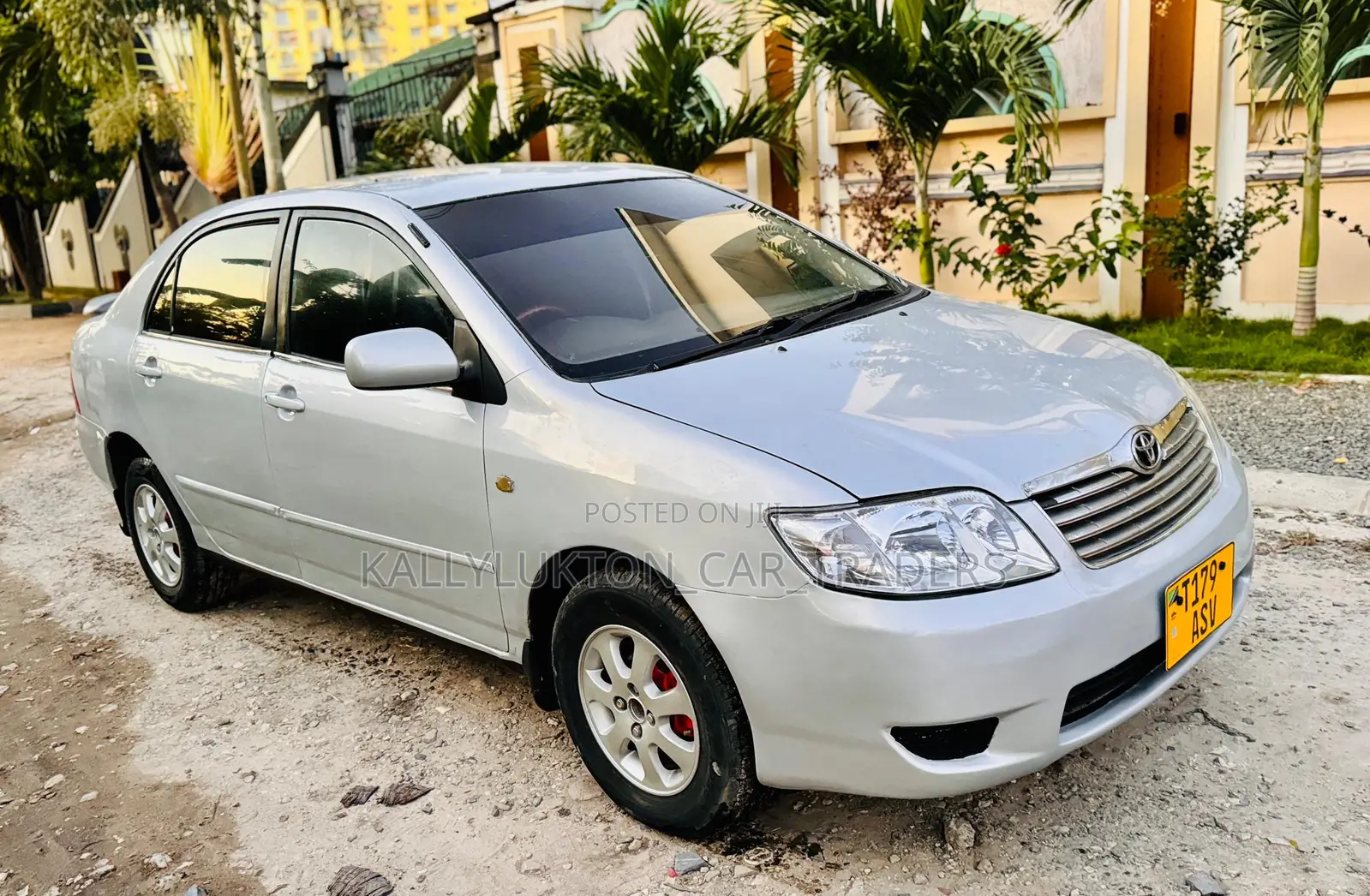 Toyota Corolla 2000 Silver