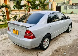 Toyota Corolla 2000 Silver