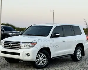 Toyota Land Cruiser 4.5 V8 TD STD 2010 White