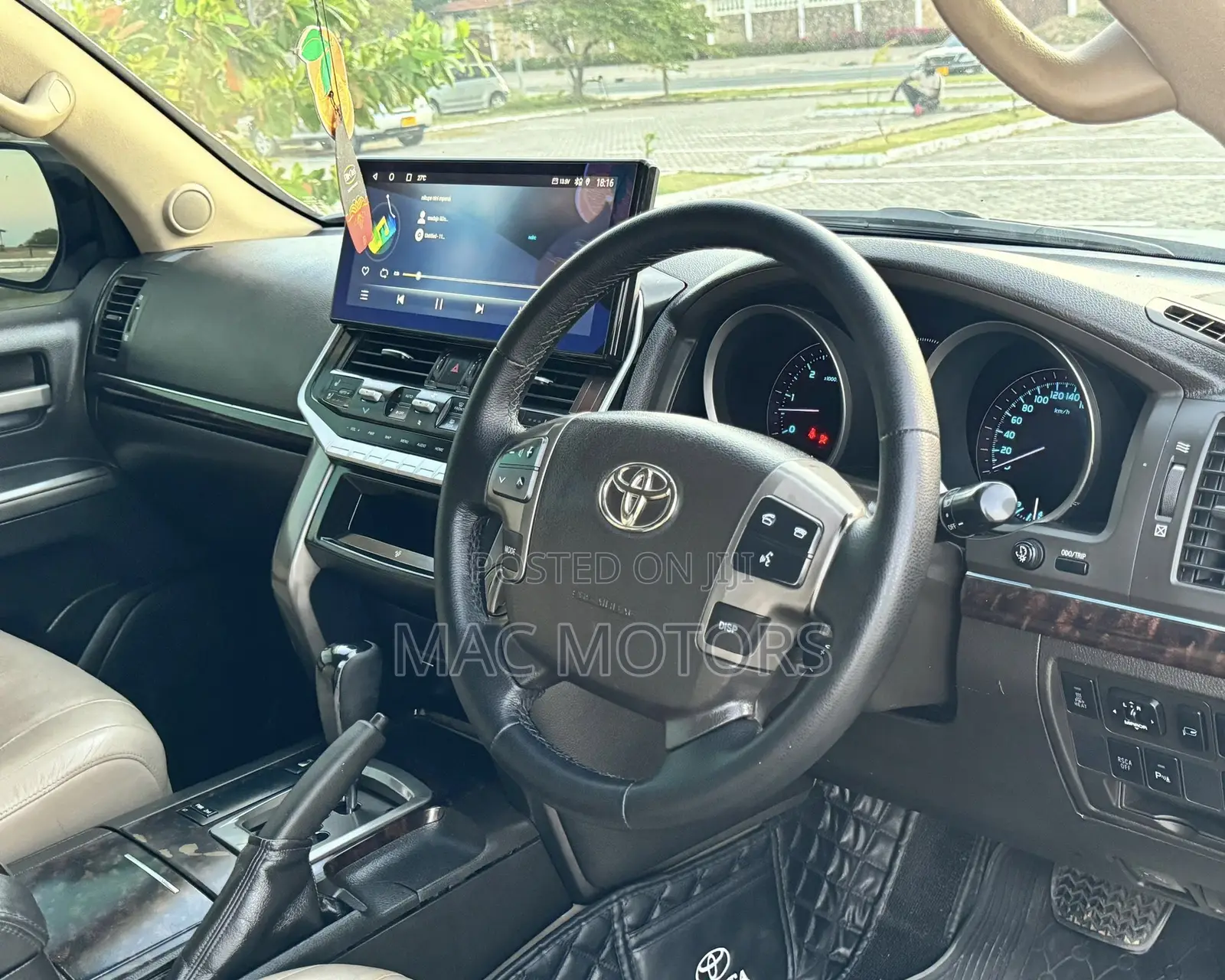 Toyota Land Cruiser 4.5 V8 TD STD 2010 White