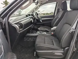 Toyota Hilux 2022 Black