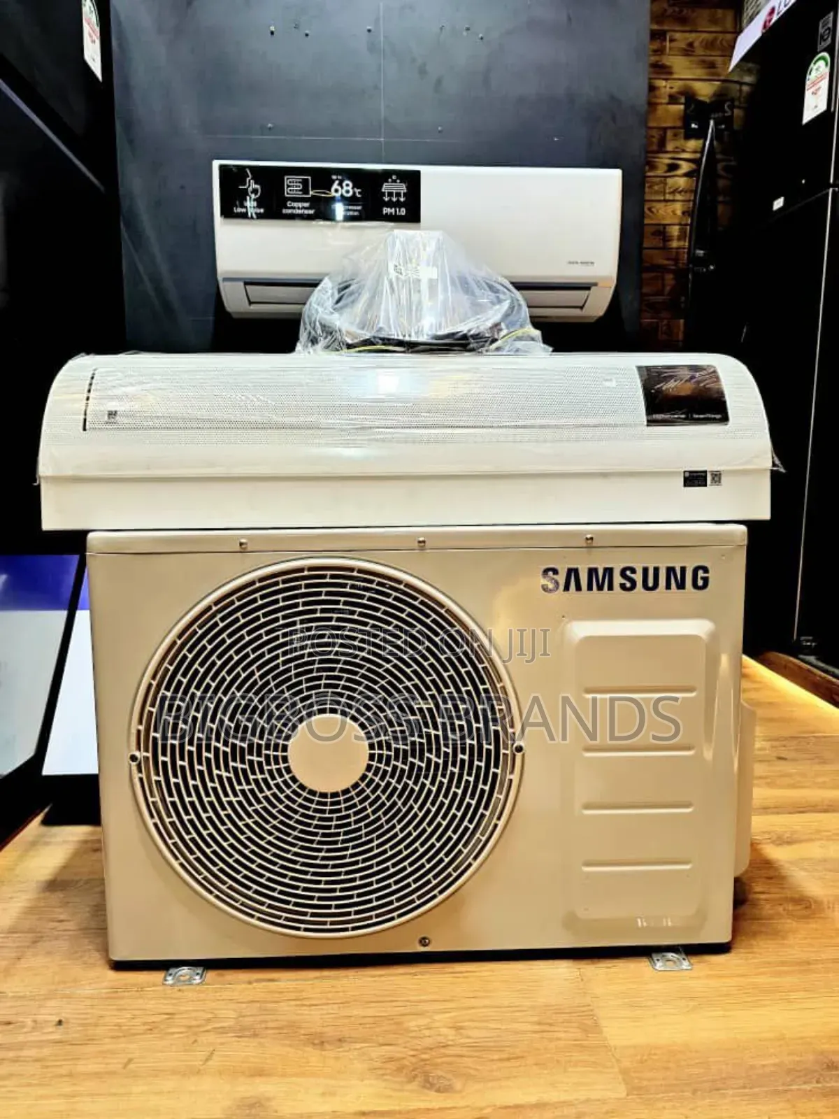  Samsung Wind Free AC (Smart) 18,000 Btu