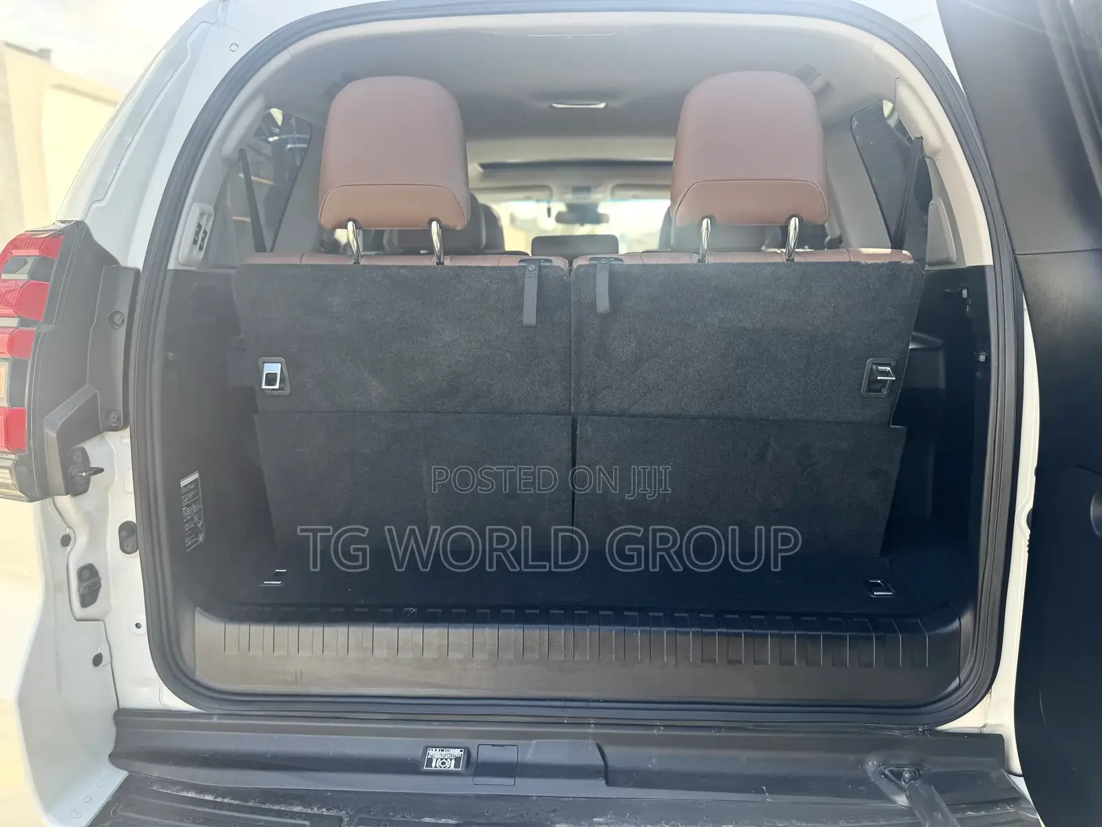 Toyota Land Cruiser Prado 2.8 2019 White