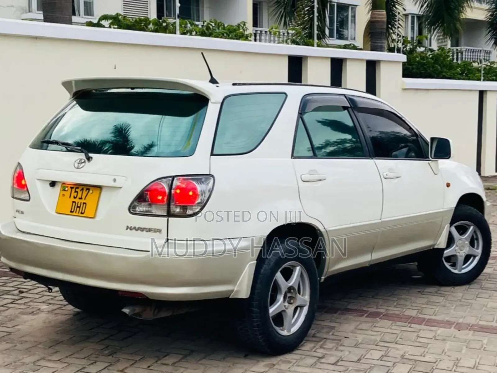 Toyota Harrier 2004 White