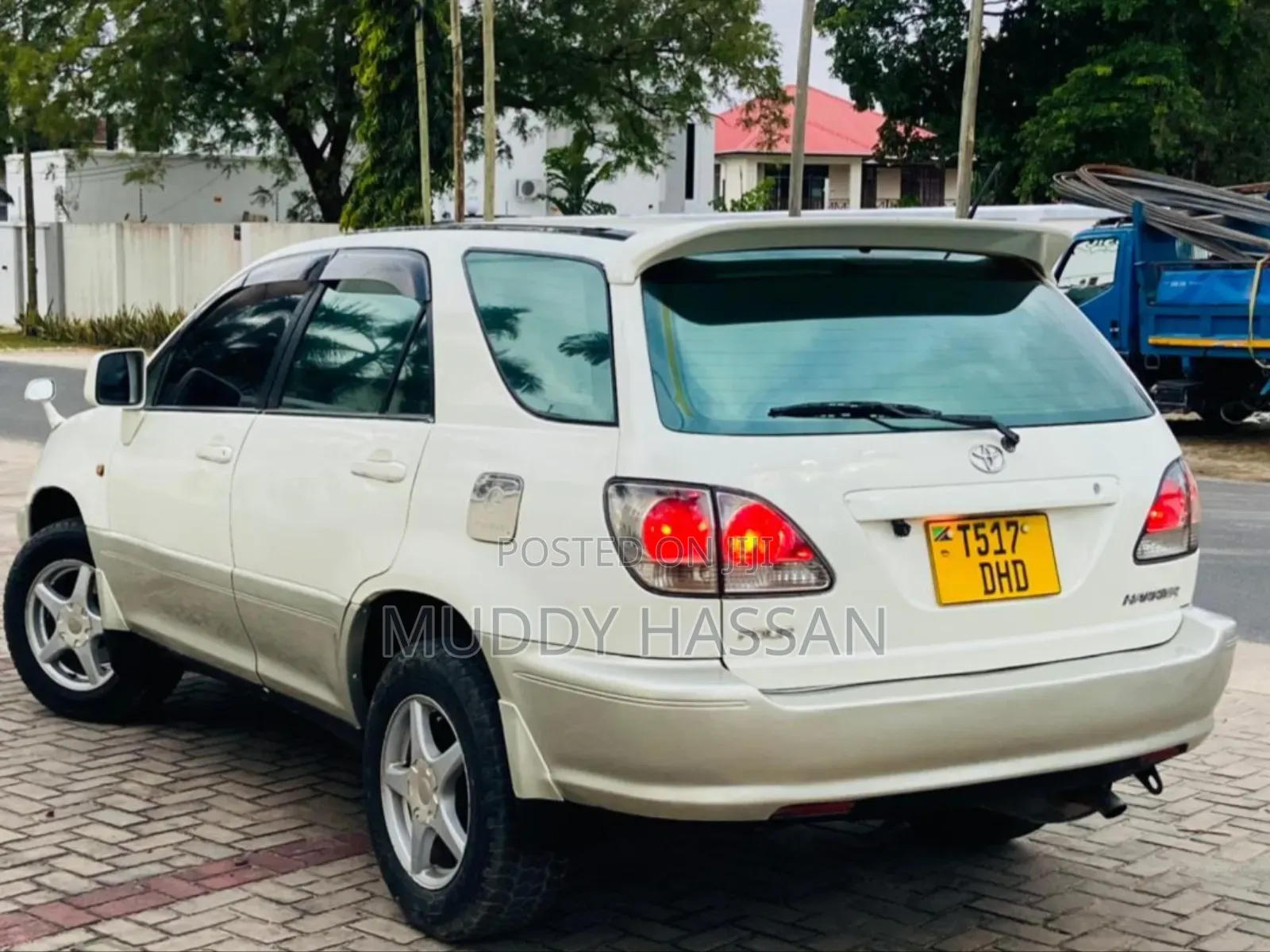 Toyota Harrier 2004 White