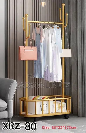 Metal Clothing Rack With Wheel