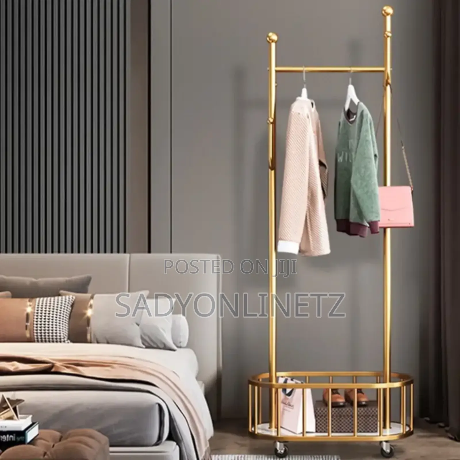 Metal Clothing Rack With Wheel