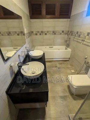 Furnished 4bdrm Villa in Villas Manor, Oyster Bay for rent