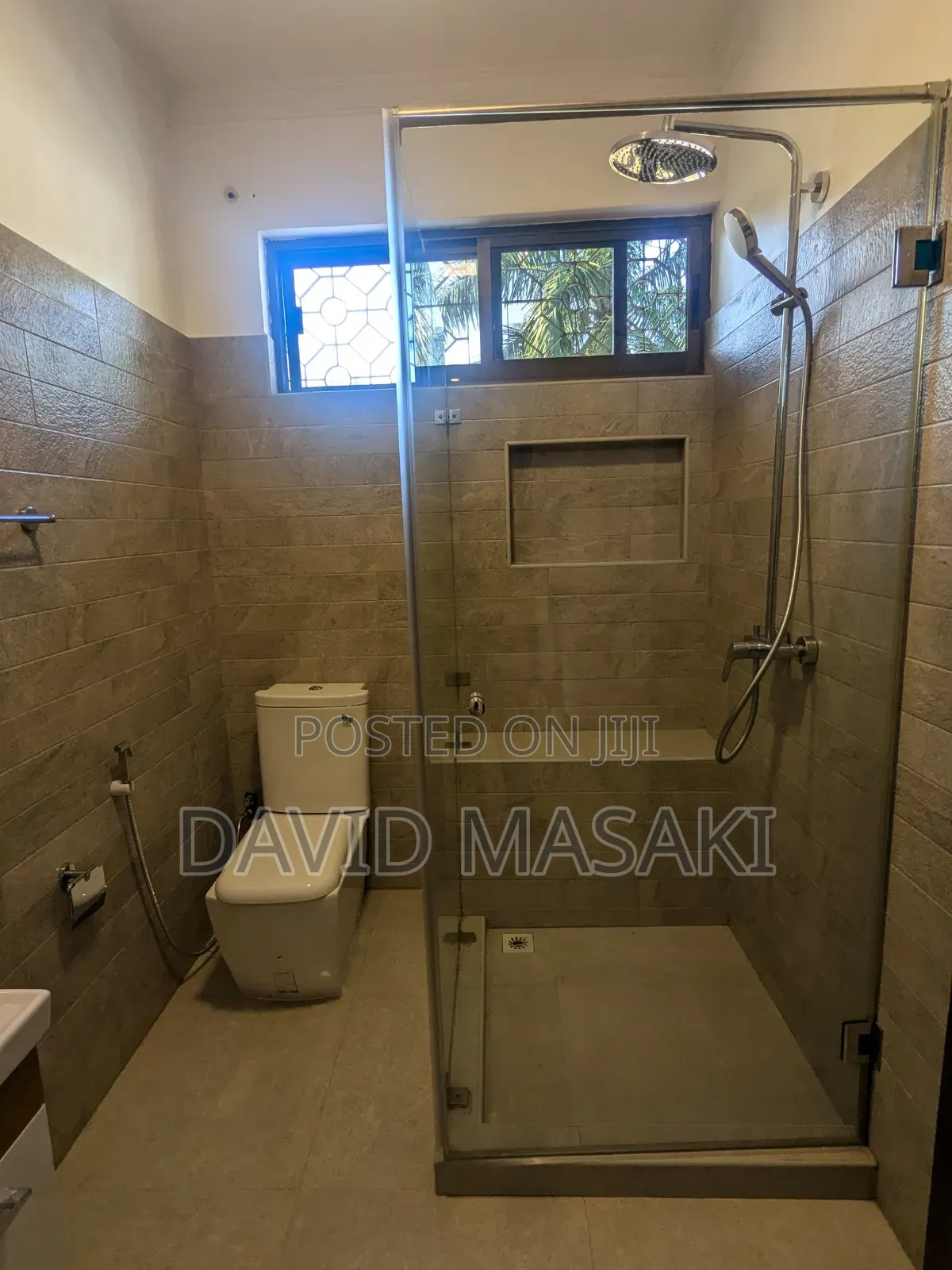 Furnished 4bdrm Villa in Villas Manor, Oyster Bay for rent