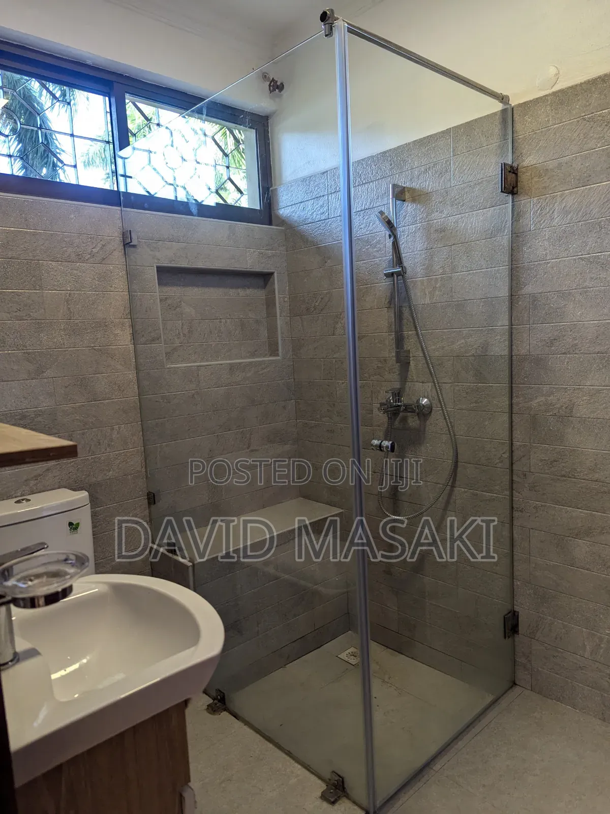 Furnished 4bdrm Villa in Villas Manor, Oyster Bay for rent