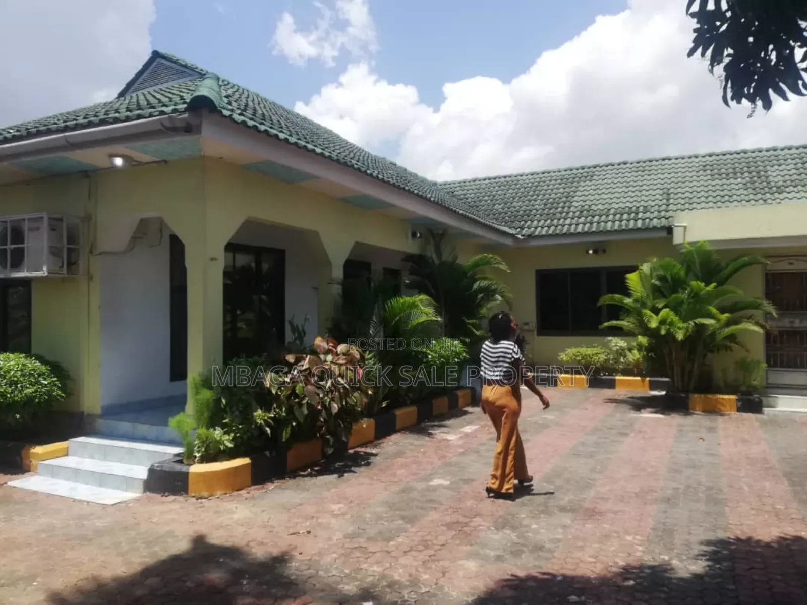 5bdrm House in Mbezi Beach Rain Bow for rent
