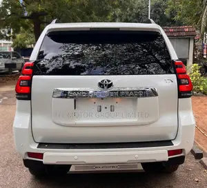 Toyota Land Cruiser Prado 2022 White
