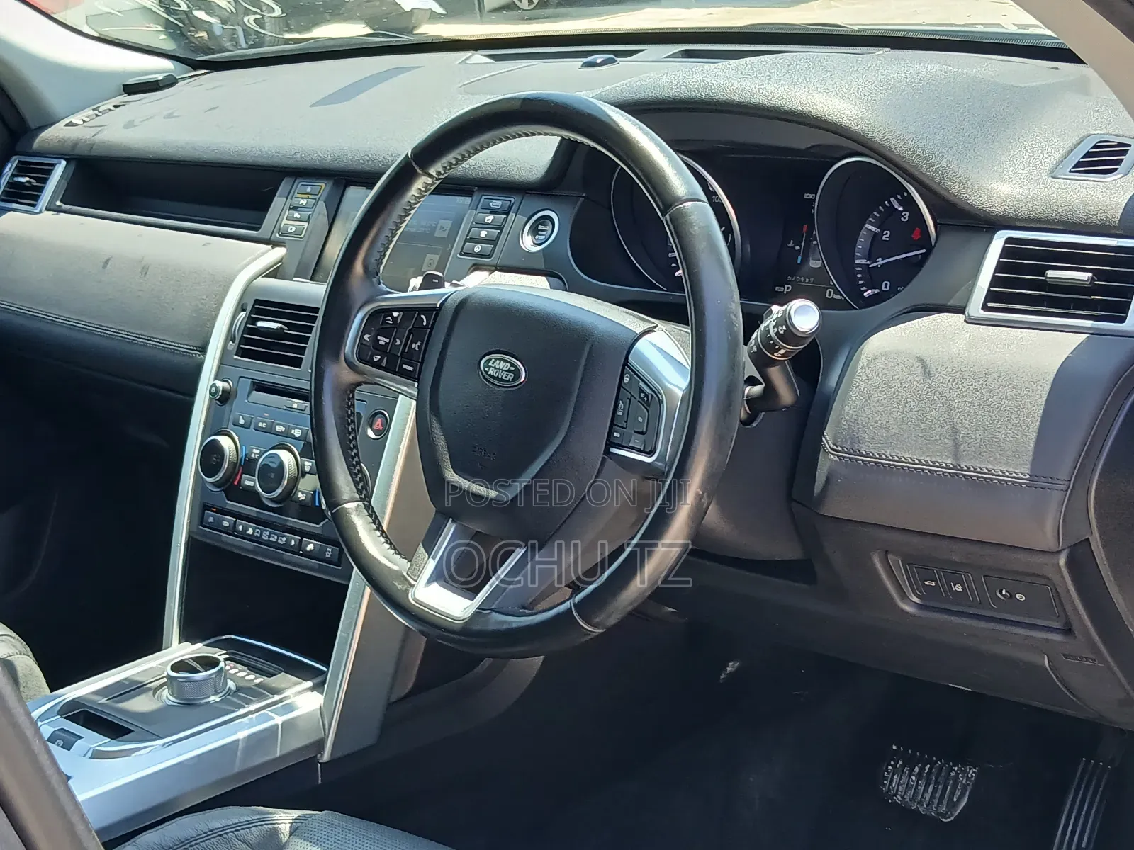 Land Rover Discovery 2018 Gray
