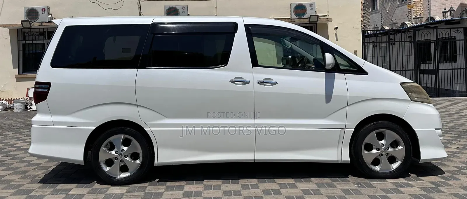 Toyota Alphard 2007 White