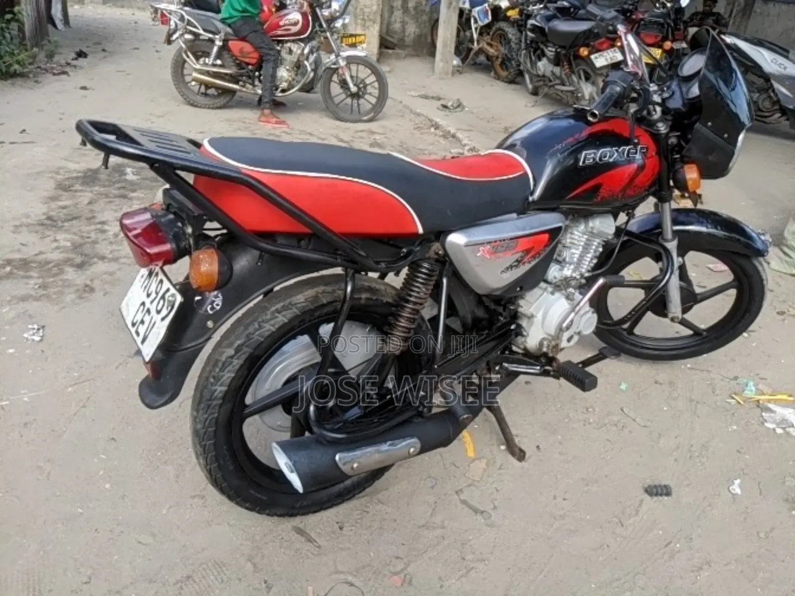 Bajaj Boxer X125 2024 Black