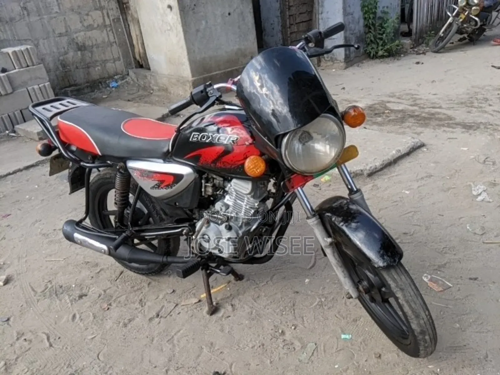 Bajaj Boxer X125 2024 Black