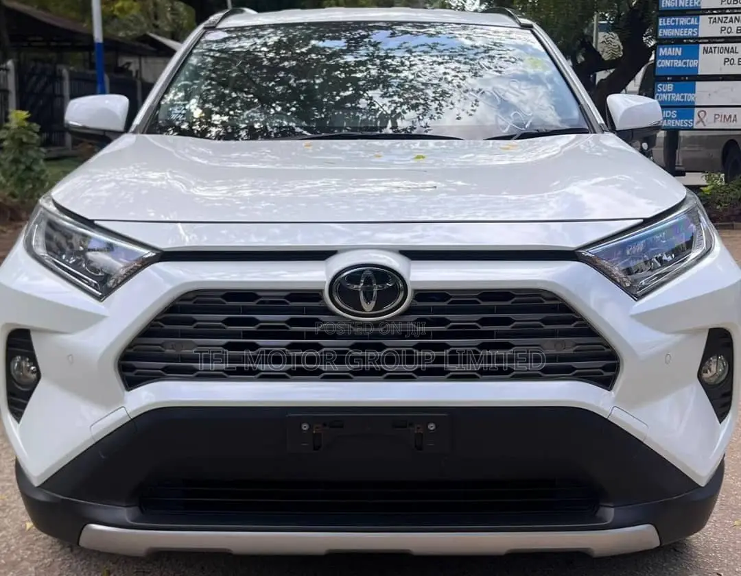 Toyota RAV4 2019 White