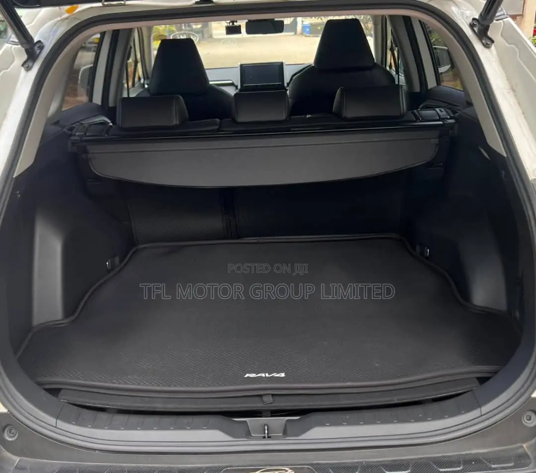 Toyota RAV4 2019 White