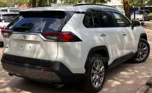 Toyota RAV4 2019 White