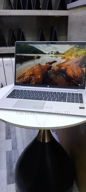 New Laptop HP ProBook 445 G9 8GB AMD Ryzen 5 SSD 256GB