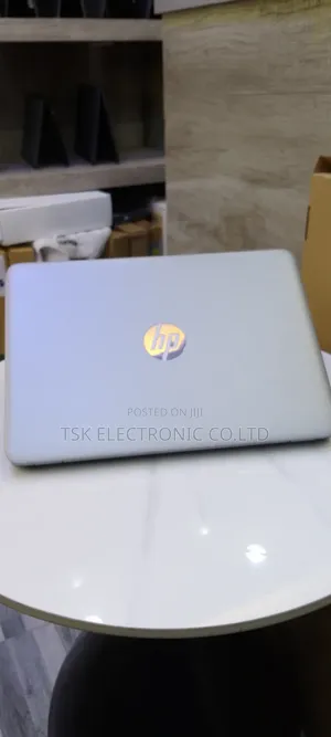 Laptop HP EliteBook 820 G3 8GB Intel Core I5 SSD 256GB