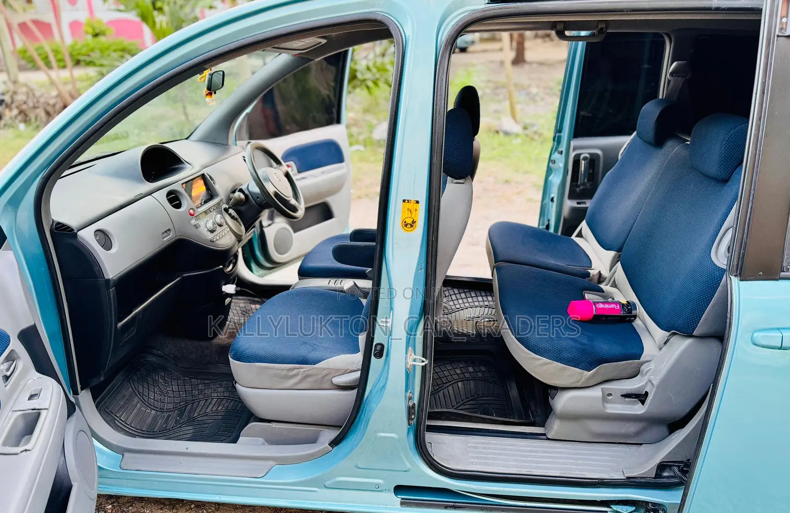Toyota Sienta 2006 Blue