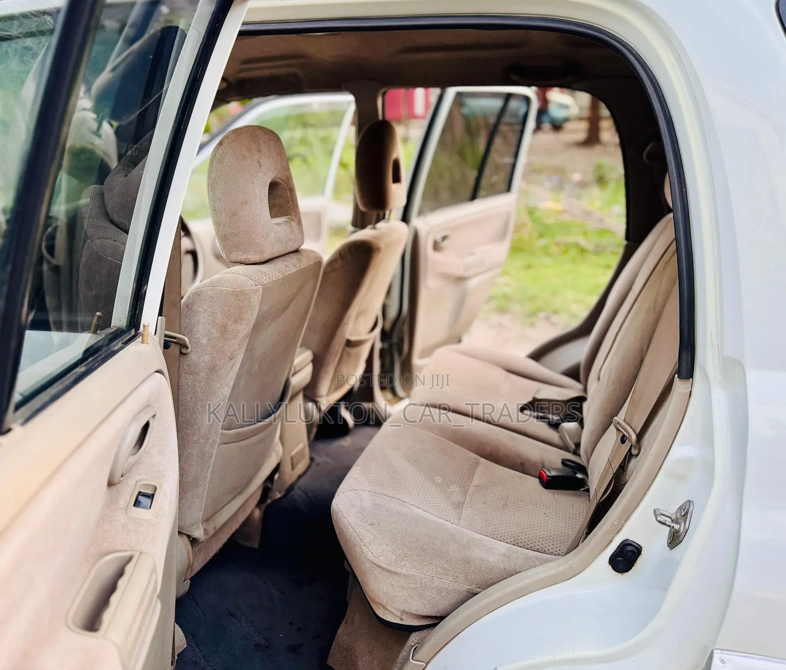 Suzuki Escudo 2004 Silver
