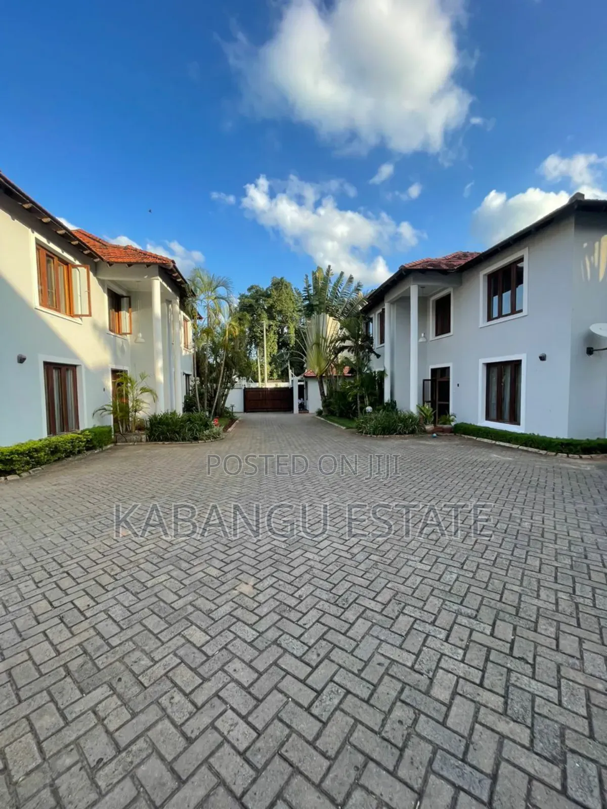 6bdrm Villa in Oysterbay for rent