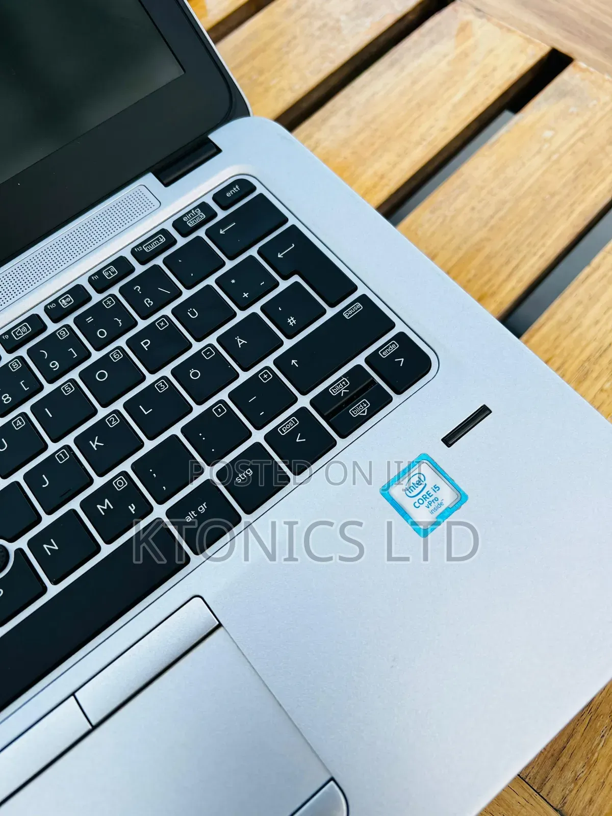 Laptop HP EliteBook 820 G3 8GB Intel Core I5 SSD 256GB