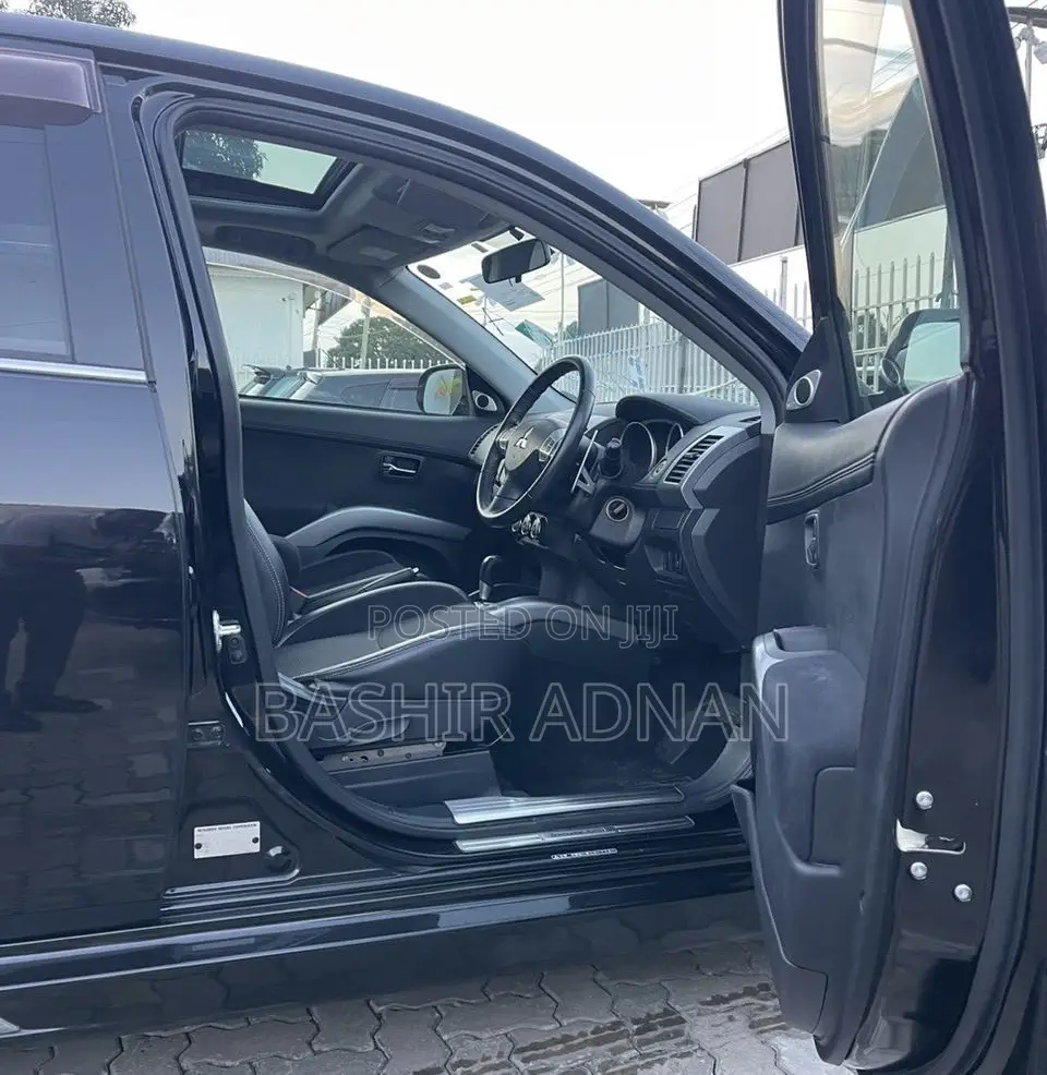Mitsubishi Outlander Sport ES 2011 Black