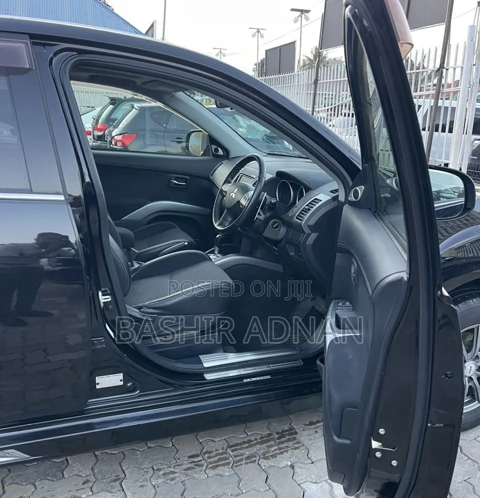 Mitsubishi Outlander Sport ES 2011 Black